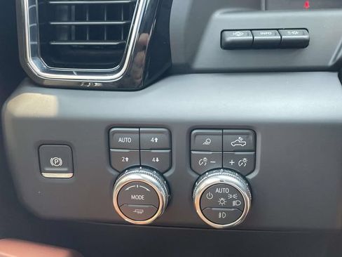 Certified 2026 GMC Sierra 2500 Denali Ultimate AWD/4WD image 26