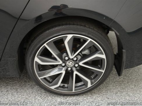 Used 2021 Toyota Corolla SE image 32