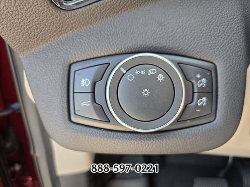 Used 2019 Ford Escape Titanium FWD image 32