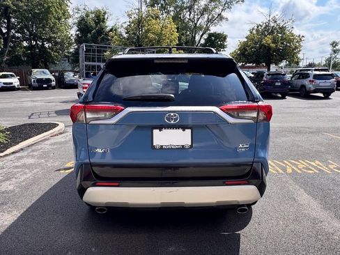 Used 2025 Toyota RAV4 XSE AWD/4WD image 26
