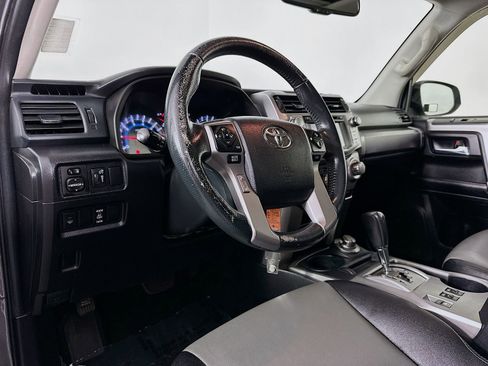Used 2016 Toyota 4Runner SR5 Premium AWD/4WD image 11