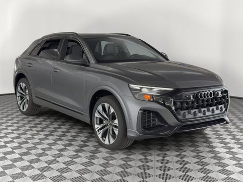 Certified 2025 Audi Q8 Premium Plus w/ Premium Plus Package AWD/4WD image 7