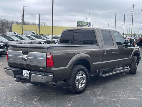 Used 2015 Ford F250 Lariat w/ Lariat Ultimate Package image 3
