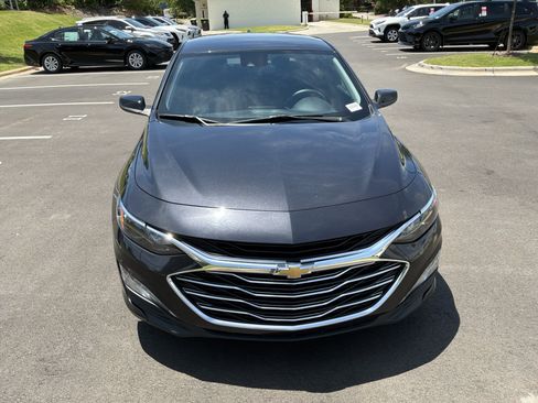 Used 2023 Chevrolet Malibu LT w/ Driver Confidence Package FWD image 3