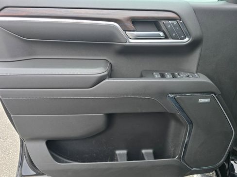 Certified 2023 GMC Sierra 1500 SLT w/ SLT Convenience Package image 45