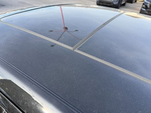 Used 2017 Chrysler 300 S w/ 300S Premium Group image 17