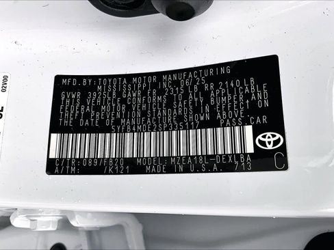 Used 2025 Toyota Corolla LE image 31