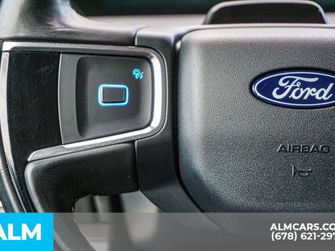 Used 2025 Ford Expedition Platinum AWD/4WD image 30