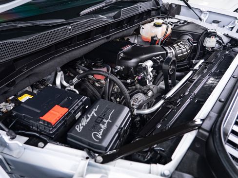 Used 2024 GMC Sierra 1500 SLT w/ SLT Convenience Package image 42