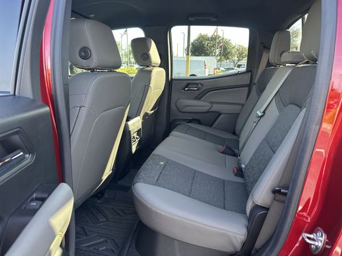 Certified 2024 Chevrolet Colorado ZR2 w/ Technology Package image 31