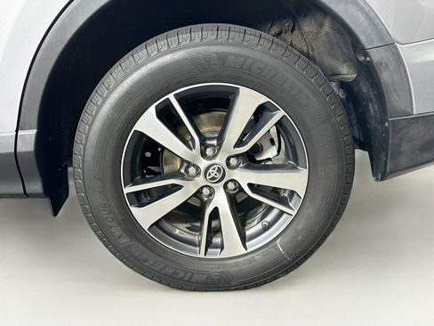 Used 2018 Toyota RAV4 XLE w/ Plus Extra Value Package AWD/4WD image 11