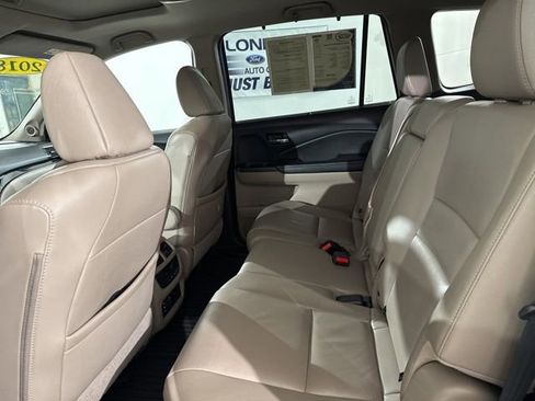 Used 2018 Honda Pilot Touring image 19