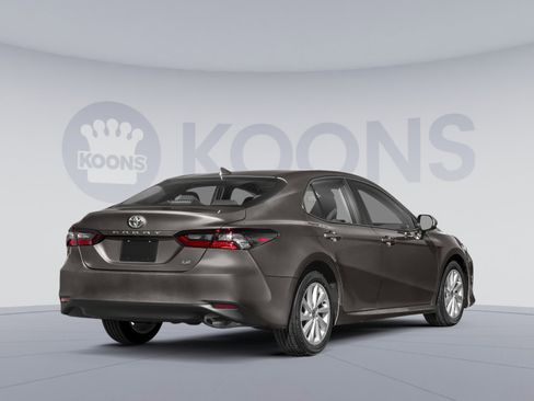 Used 2023 Toyota Camry LE FWD image 2
