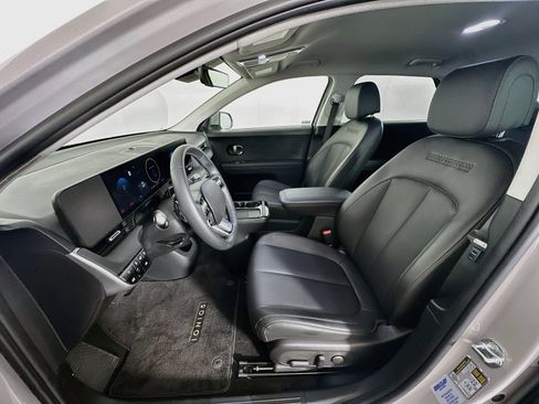 Used 2025 Hyundai Ioniq 5 SEL RWD image 13