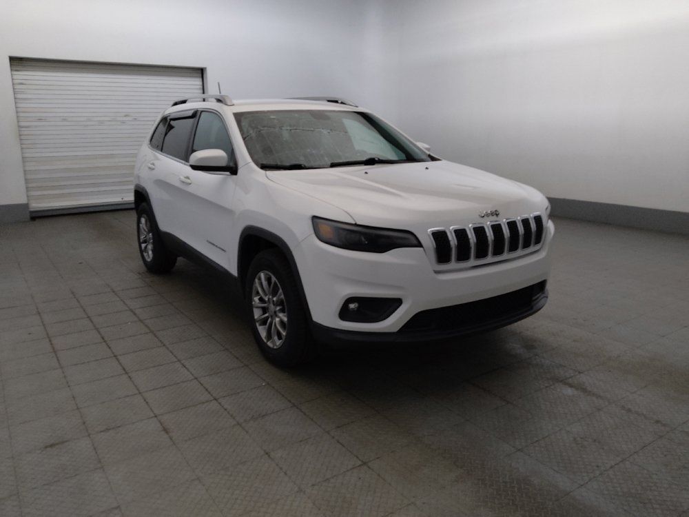 Used 2019 Jeep Cherokee Latitude Plus w/ Cold Weather Group AWD/4WD image 13