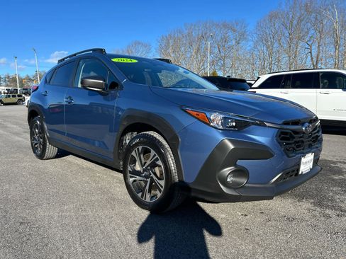 Used 2024 Subaru Crosstrek 2.0i Premium image 2