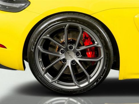 Used 2020 Porsche 718 Cayman GT4 image 12