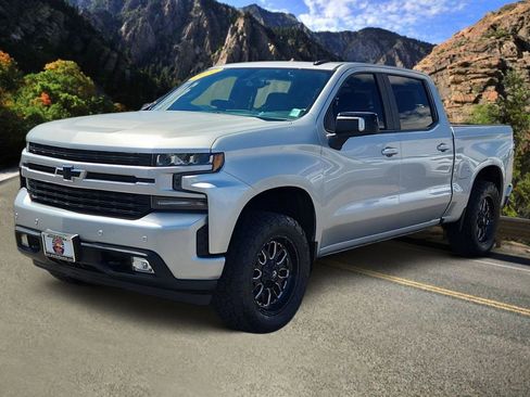 Used 2020 Chevrolet Silverado 1500 RST AWD/4WD image 2