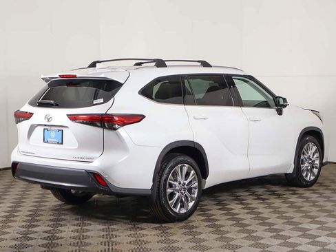 Used 2022 Toyota Highlander Limited image 13