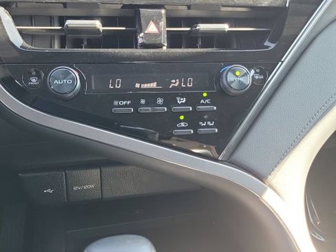 Used 2023 Toyota Camry XLE w/ Protection Package (Q2) (TMS) FWD image 11