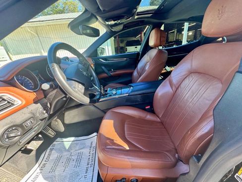 Used 2017 Maserati Ghibli image 12