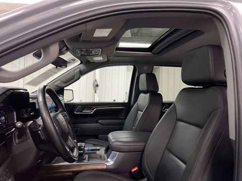 Used 2024 Chevrolet Silverado 1500 LT Trail Boss w/ Convenience Package II image 20