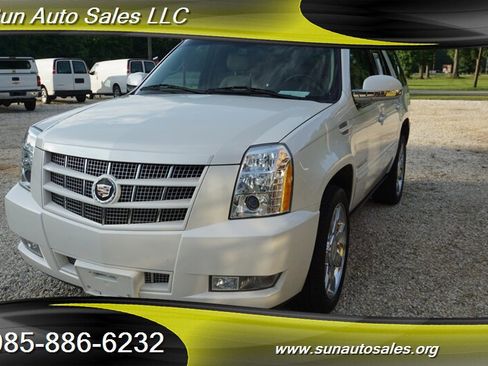 Used 2014 Cadillac Escalade Premium RWD image 35