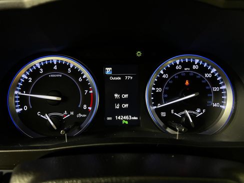 Used 2018 Toyota Highlander Limited Platinum AWD/4WD image 13