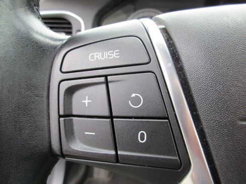 Used 2013 Volvo S60 T5 image 19