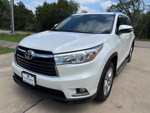 Used 2016 Toyota Highlander Limited FWD image 4