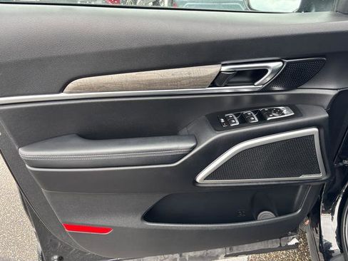 Certified 2022 Kia Telluride EX w/ EX Premium Package image 12