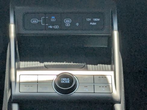 New 2026 Hyundai Kona Limited FWD image 23