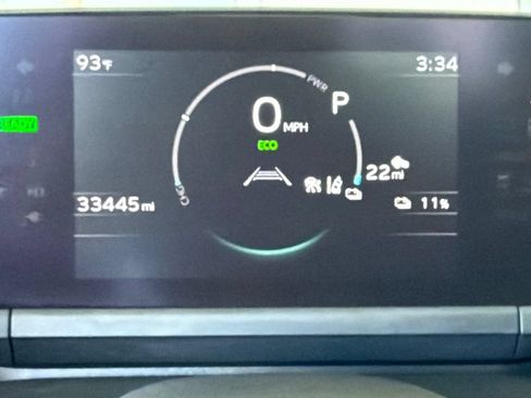Used 2024 Toyota bZ4X FWD image 28