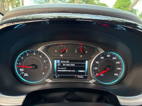 Used 2019 Chevrolet Traverse RS image 32