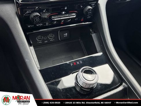 Used 2024 Jeep Grand Cherokee L Altitude AWD/4WD image 23