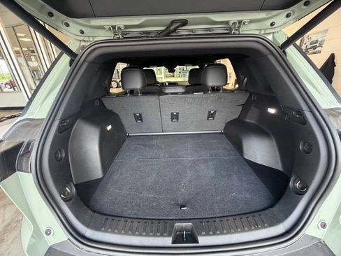 Used 2025 Chevrolet Equinox LT w/ Convenience Package II FWD image 50