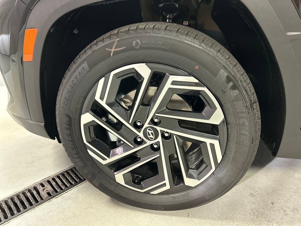 New 2026 Hyundai Tucson Limited AWD/4WD image 9