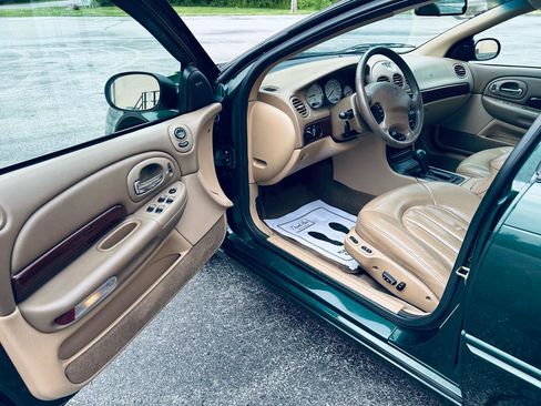 Used 1999 Chrysler 300M FWD image 14