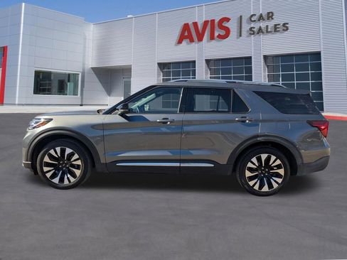 Used 2025 Ford Explorer Platinum w/ LUX Leather Package image 2