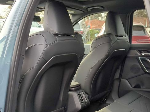 Used 2026 BMW X1 xDrive28i w/ Technology Package image 19