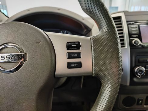 Used 2017 Nissan Frontier SV image 17