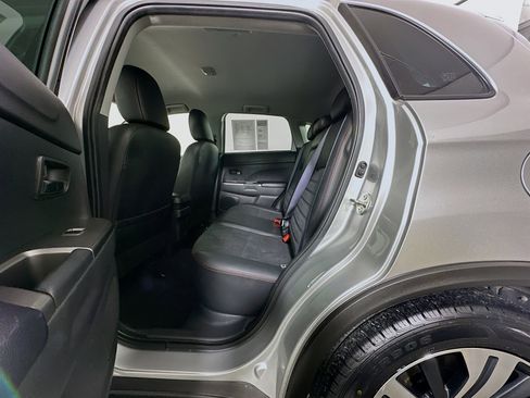 Used 2024 Mitsubishi Outlander Sport S image 27