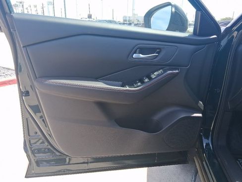 New 2026 Nissan Rogue SV AWD/4WD image 24