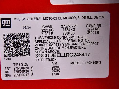 Used 2024 Chevrolet Silverado 1500 RST AWD/4WD image 18