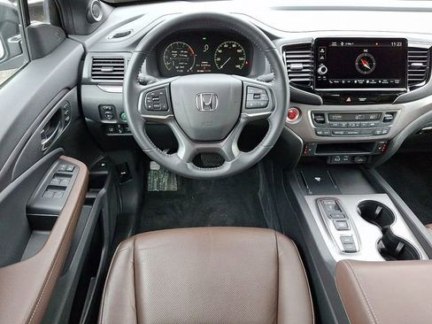 Certified 2024 Honda Ridgeline RTL image 11