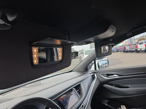 Used 2024 Buick Enclave Premium image 14