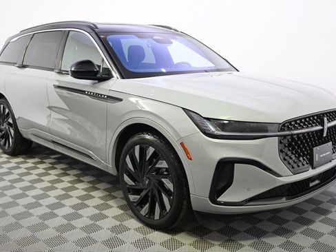 New 2026 Lincoln Nautilus Black Label w/ Jet Appearance Package image 8