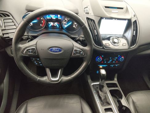 Used 2017 Ford Escape Titanium AWD/4WD image 22