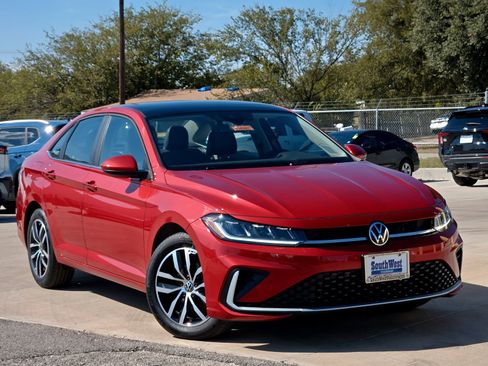 New 2025 Volkswagen Jetta SE image 2