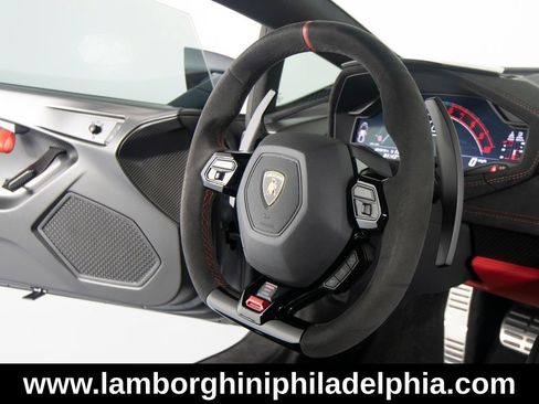 Used 2023 Lamborghini Huracan Tecnica RWD image 34